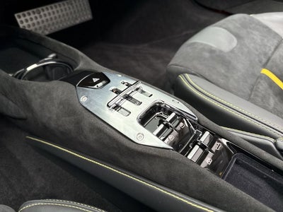 2024 Ferrari SF90 Spider Base