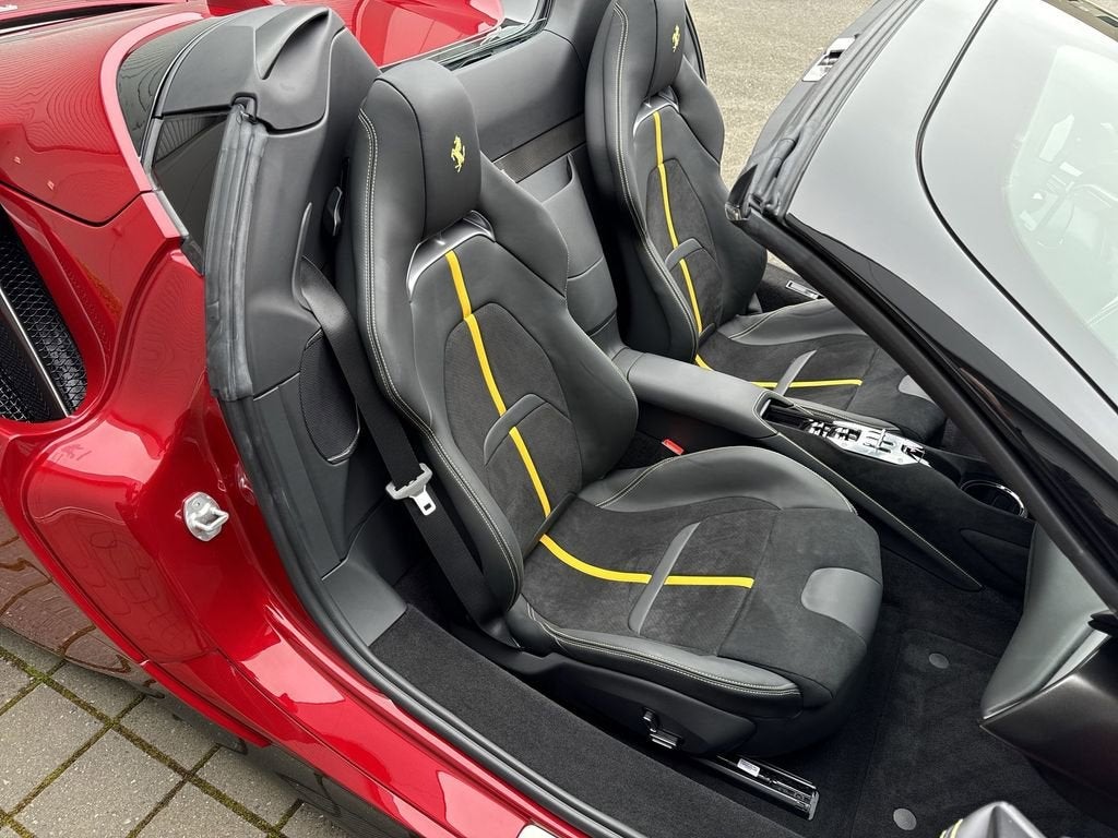 2024 Ferrari SF90 Spider Base