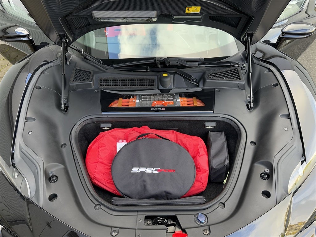 2022 Ferrari SF90 Spider Base