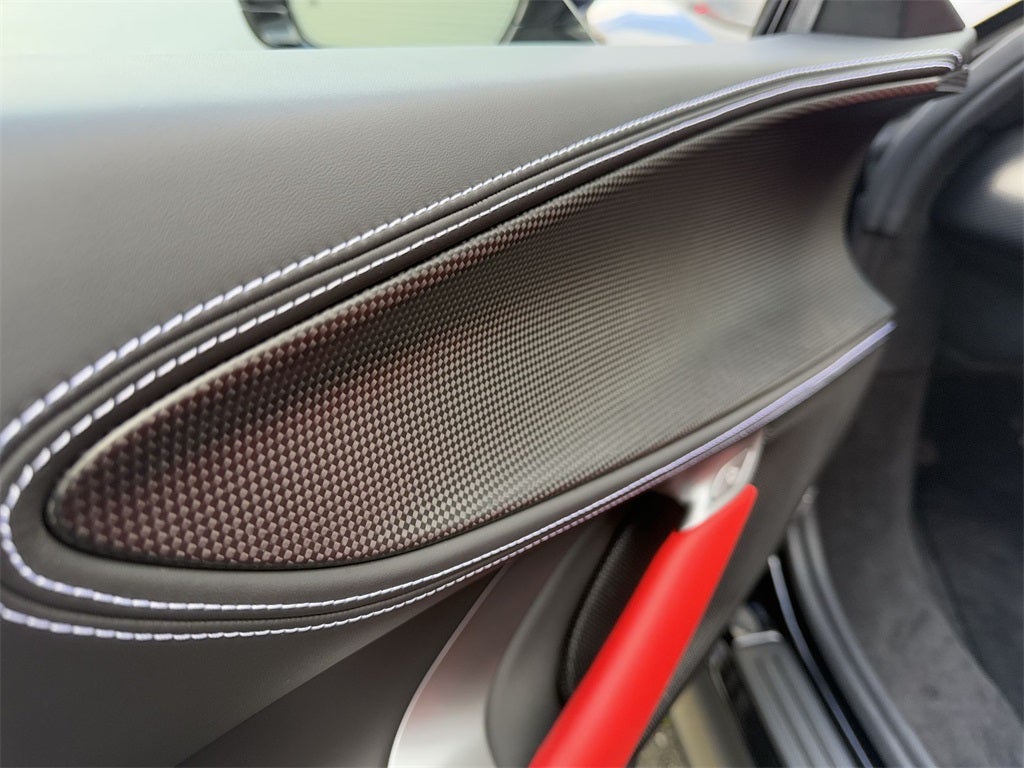 2022 Ferrari SF90 Spider Base