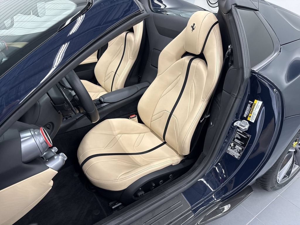 2022 Ferrari 812 GTS Base