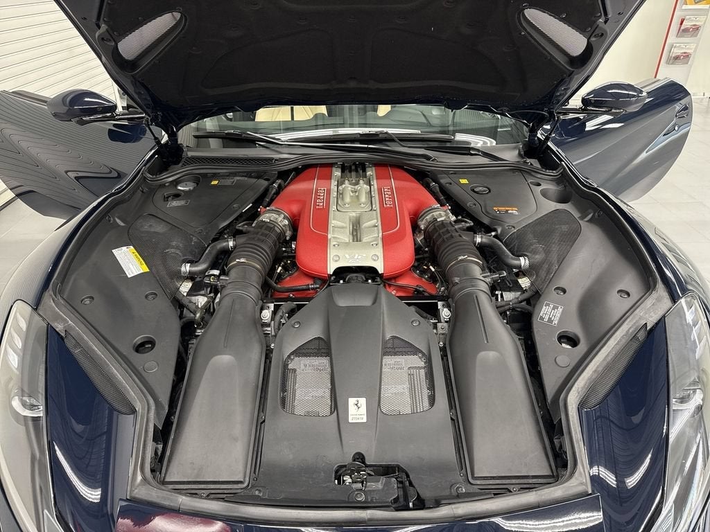2022 Ferrari 812 GTS Base