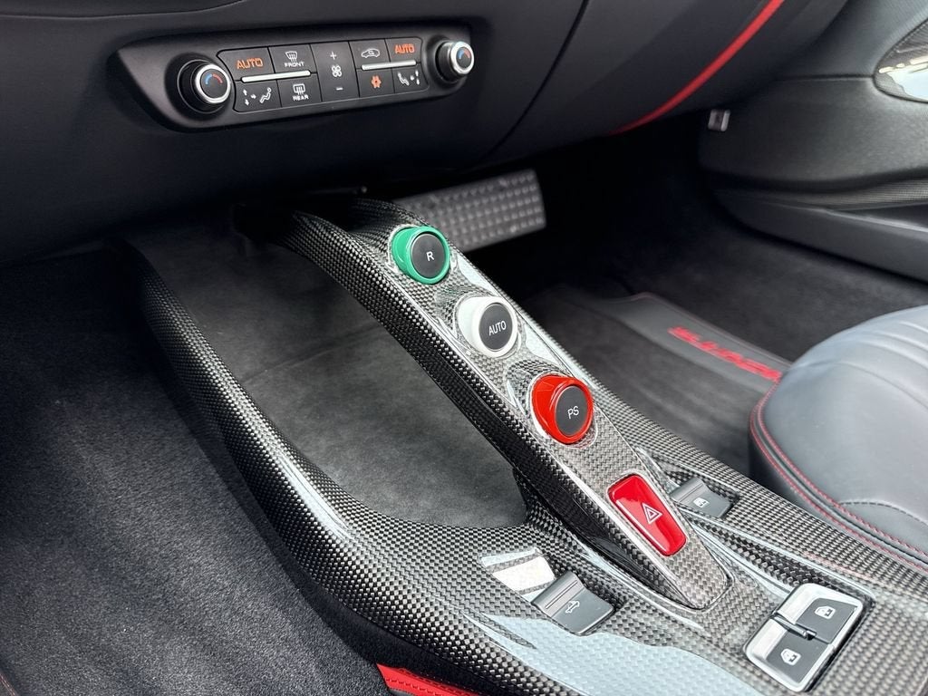 2023 Ferrari 812 GTS Base