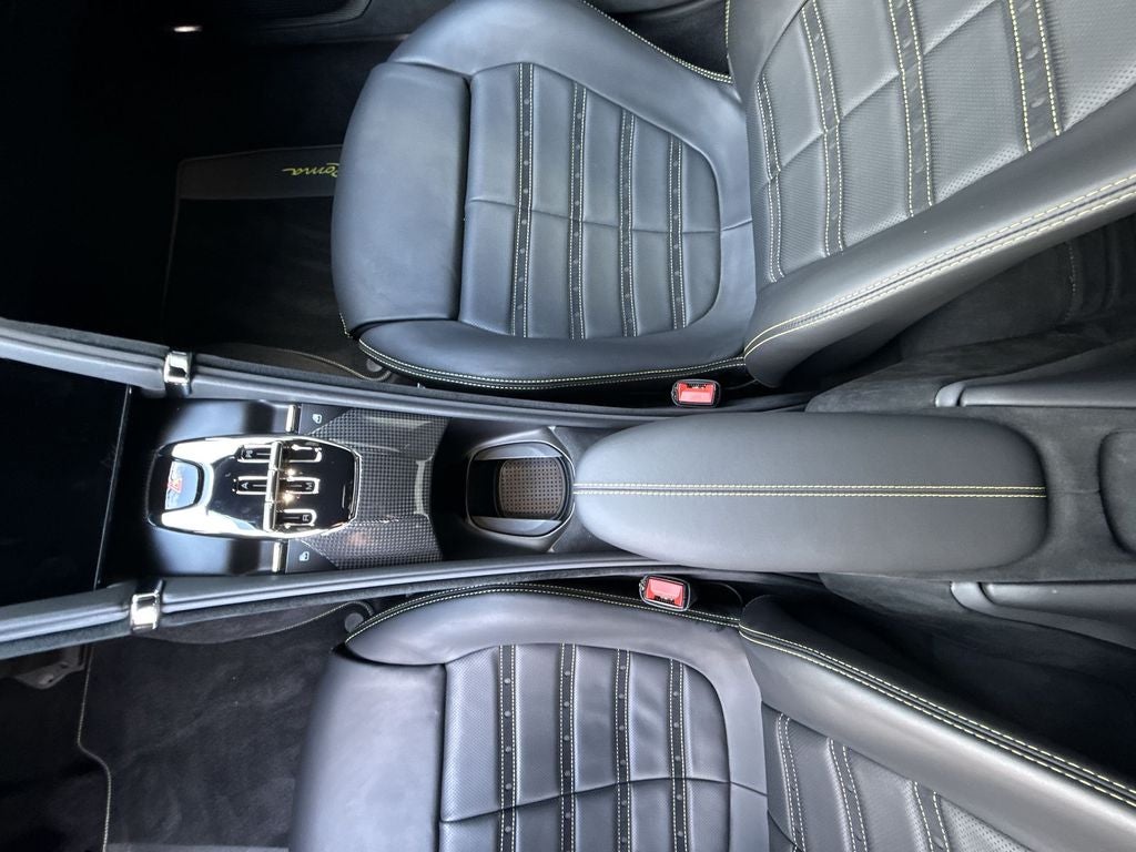 2023 Ferrari Roma Base