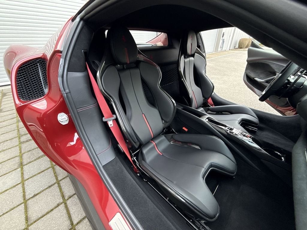 2025 Ferrari 296 GTB Base