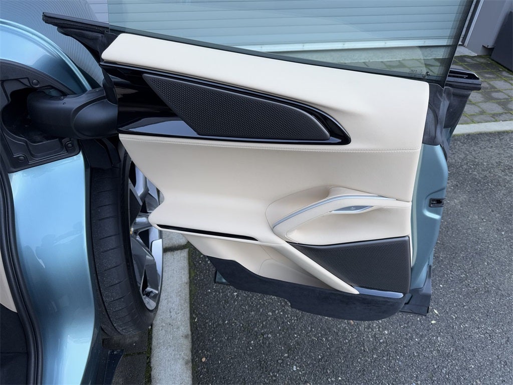 2023 Ferrari Purosangue Base