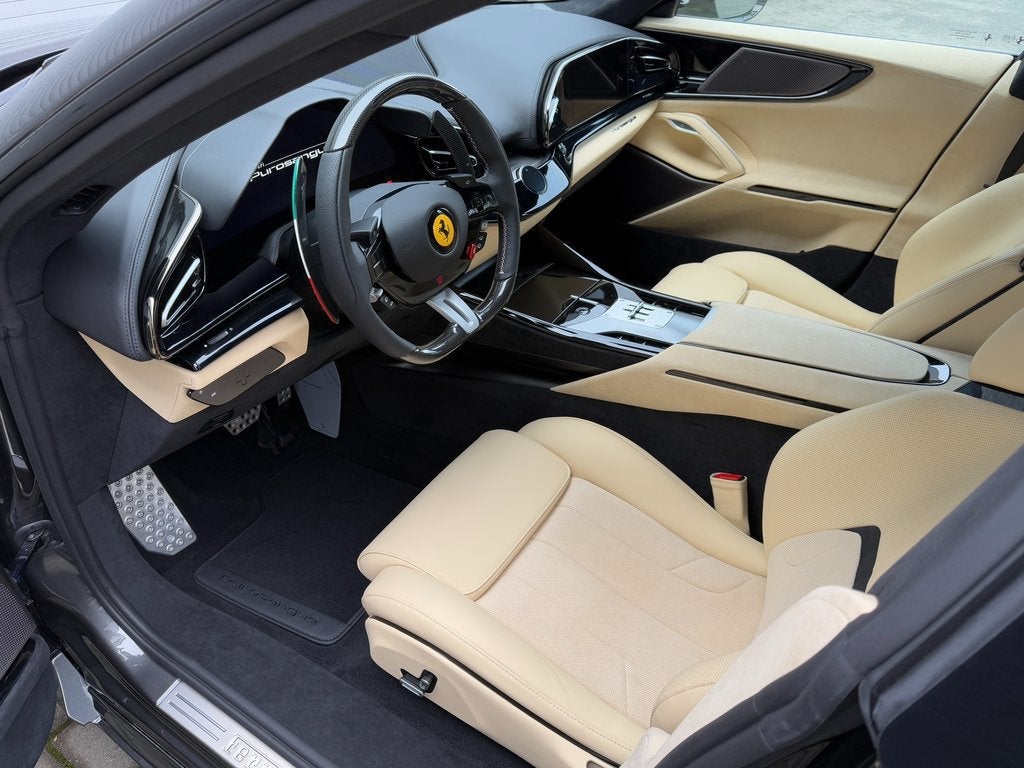 2026 Ferrari Purosangue Base