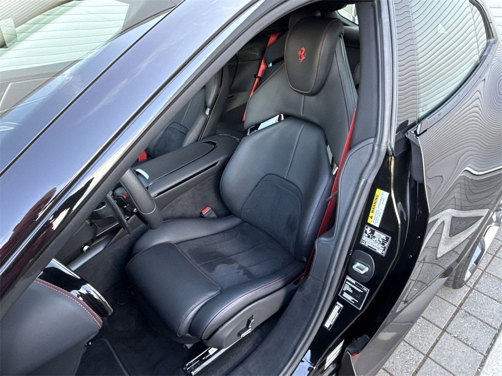 2024 Ferrari Purosangue Base