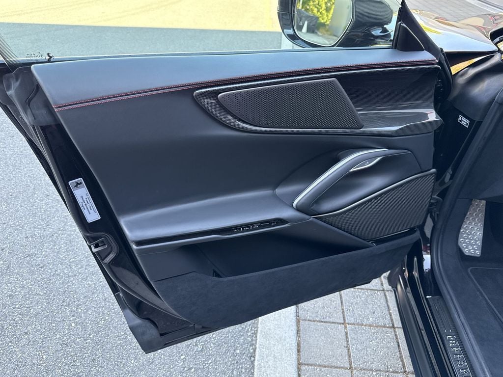 2024 Ferrari Purosangue Base