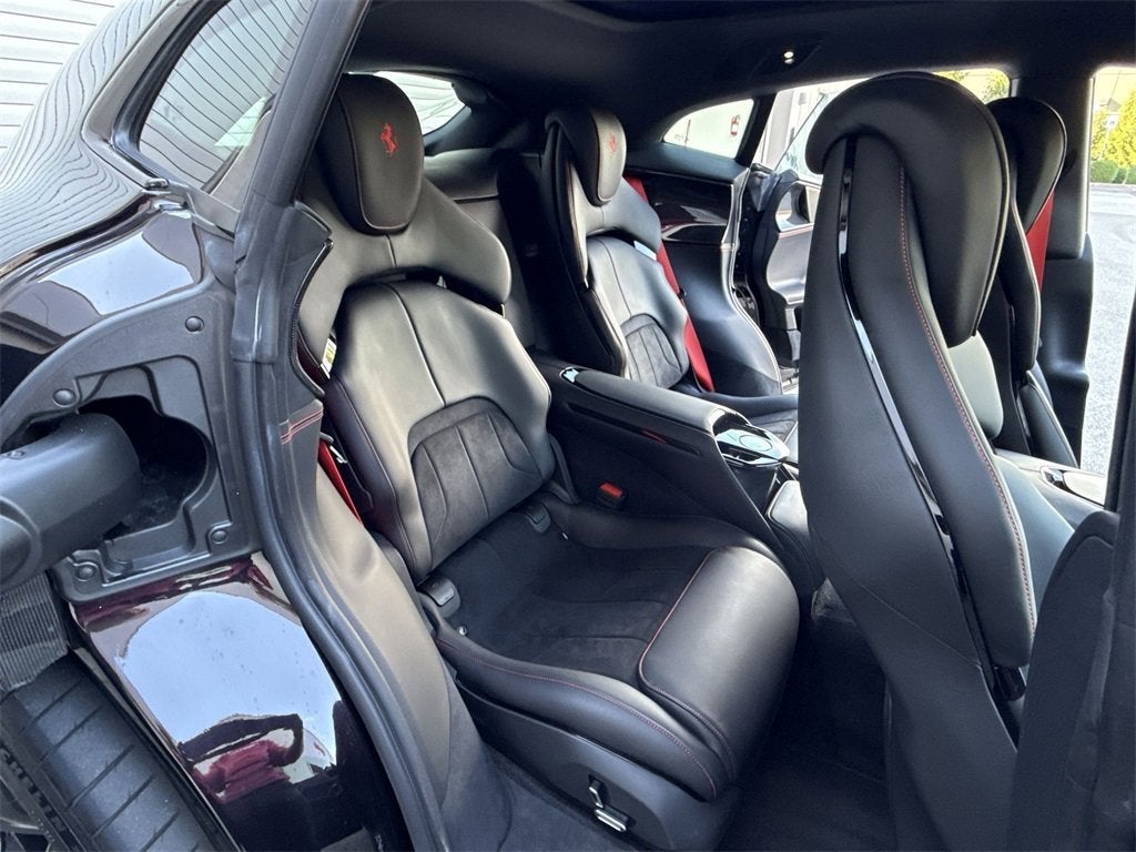 2024 Ferrari Purosangue Base